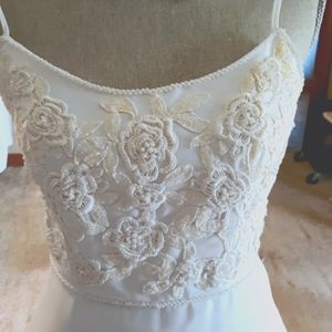 Stunning White Wedding Dress